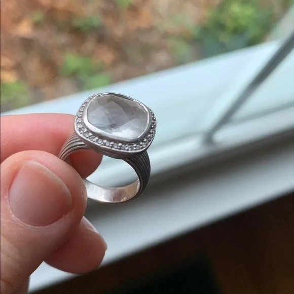 Elegant Silver-Toned Women's Ring - Picture 3 of 5